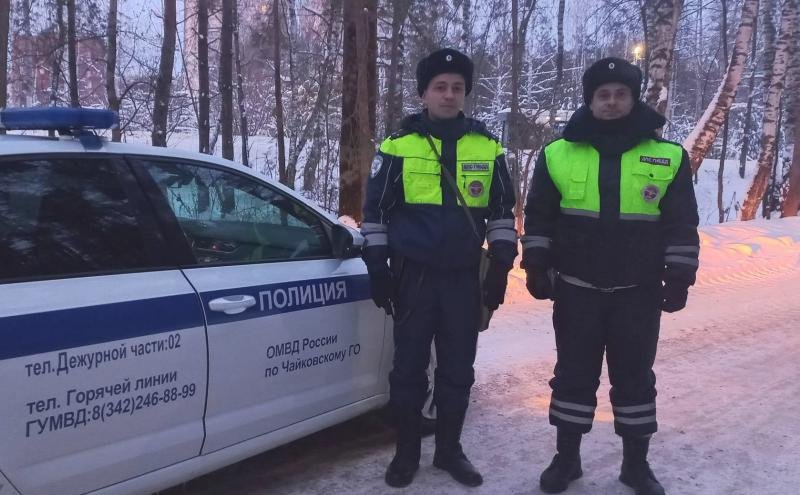 В Чайковском полицейские помогли водителю большегруза, оказавшемуся в трудной дорожной ситуации