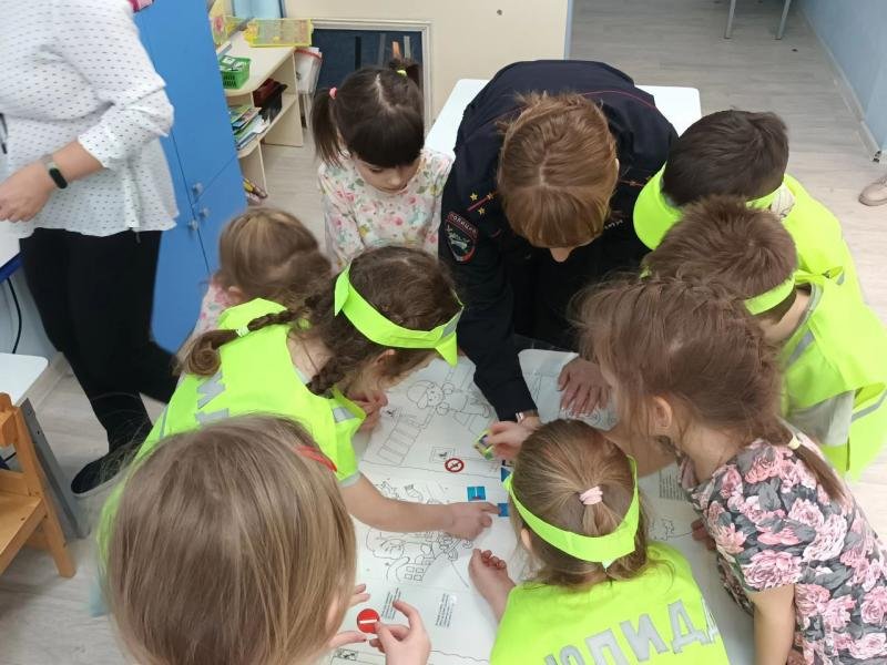 В Чайковском госавтоинспекторы и общественники выступили организаторами мероприятия для дошкольников