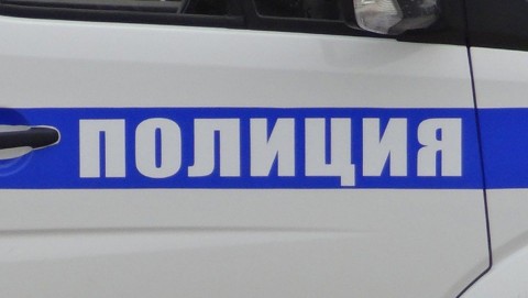 В Чайковском полицейские по горячим следам раскрыли грабеж сотового телефона у несовершеннолетнего